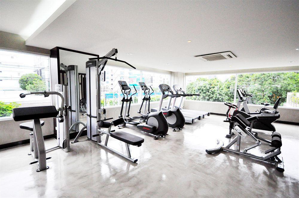 Parinda Hotel Bangkok Bagian luar foto