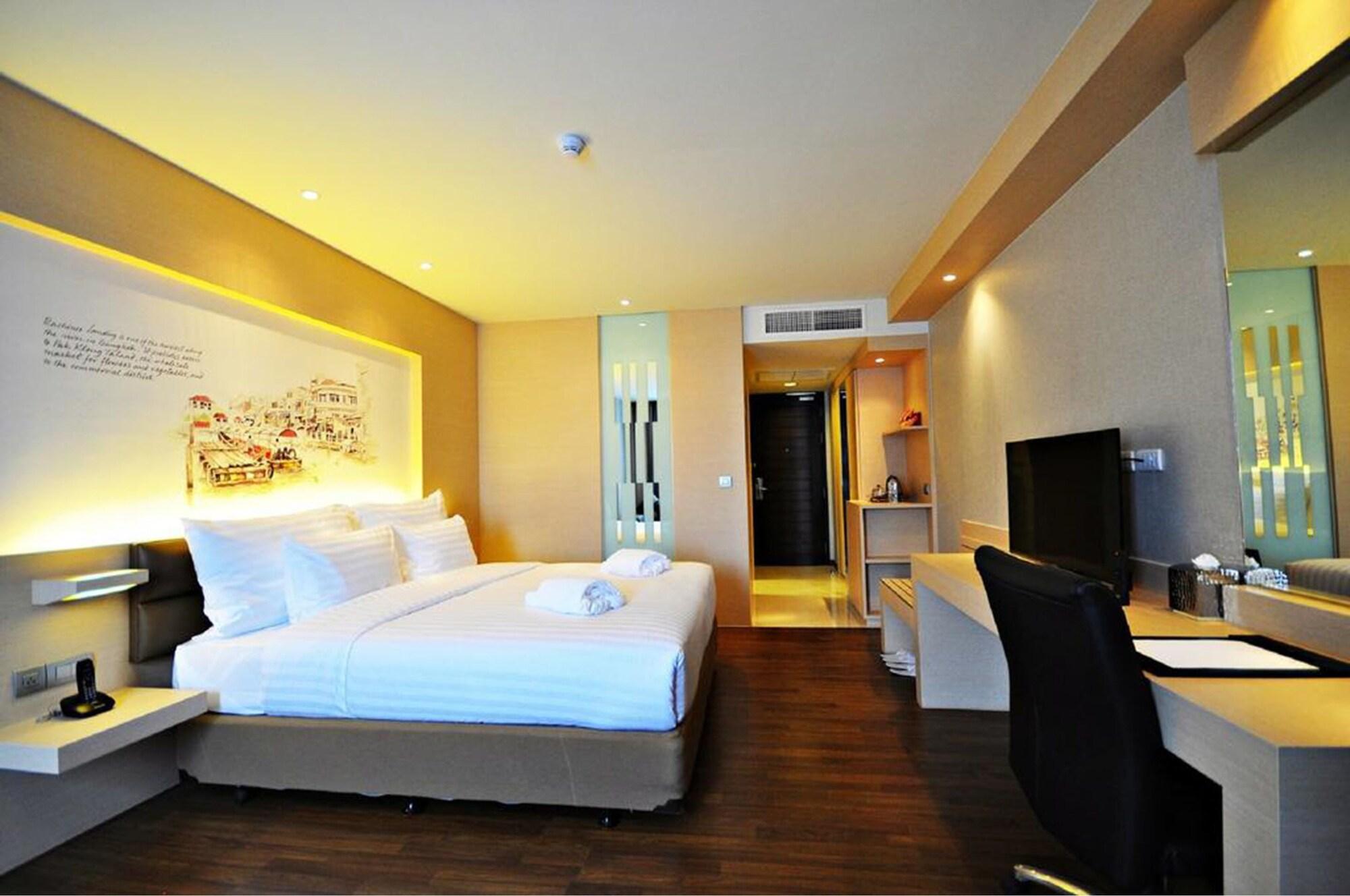 Parinda Hotel Bangkok Bagian luar foto