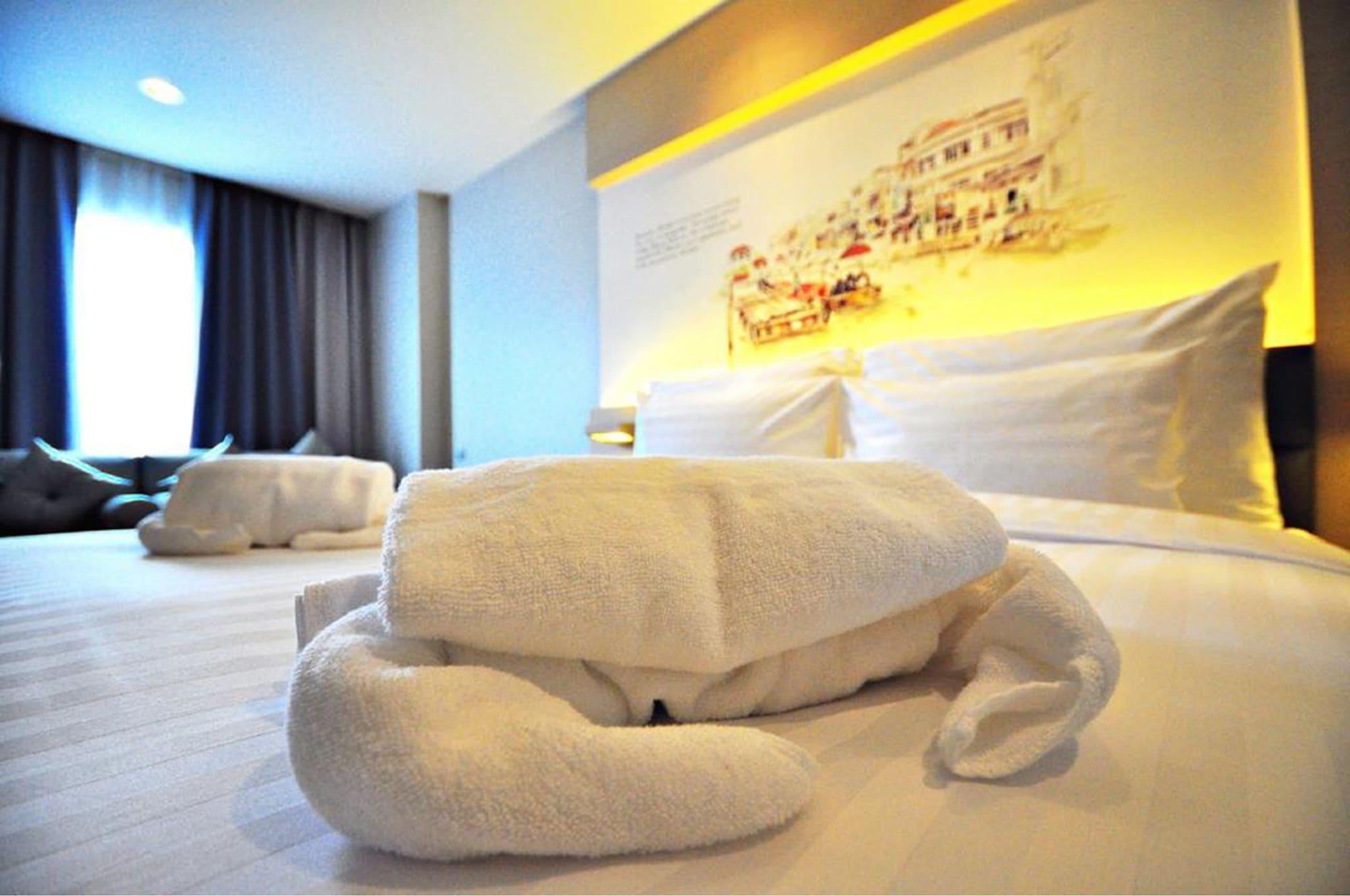 Parinda Hotel Bangkok Bagian luar foto