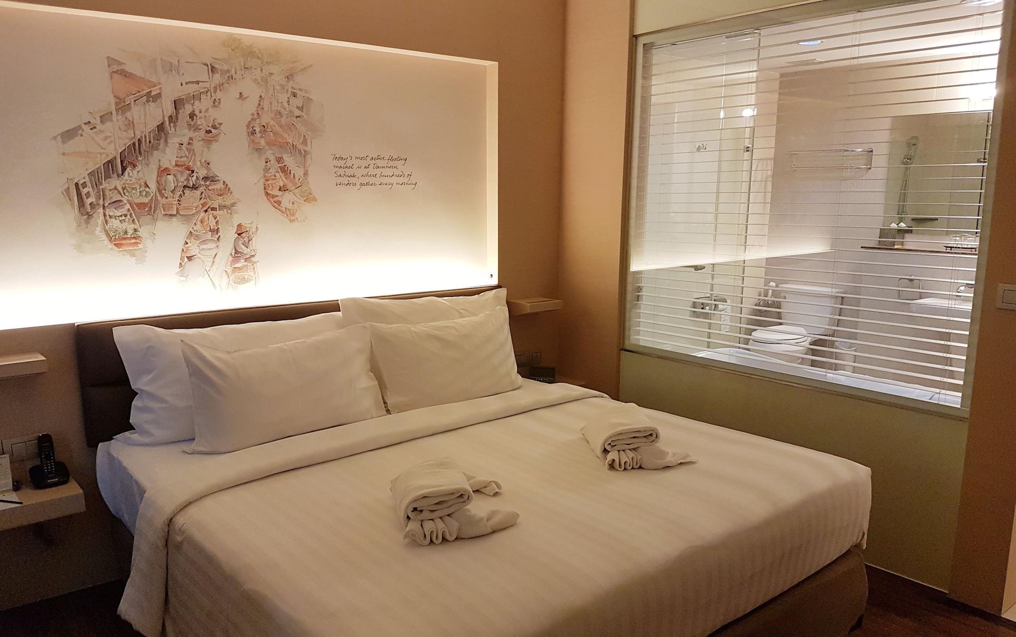 Parinda Hotel Bangkok Bagian luar foto