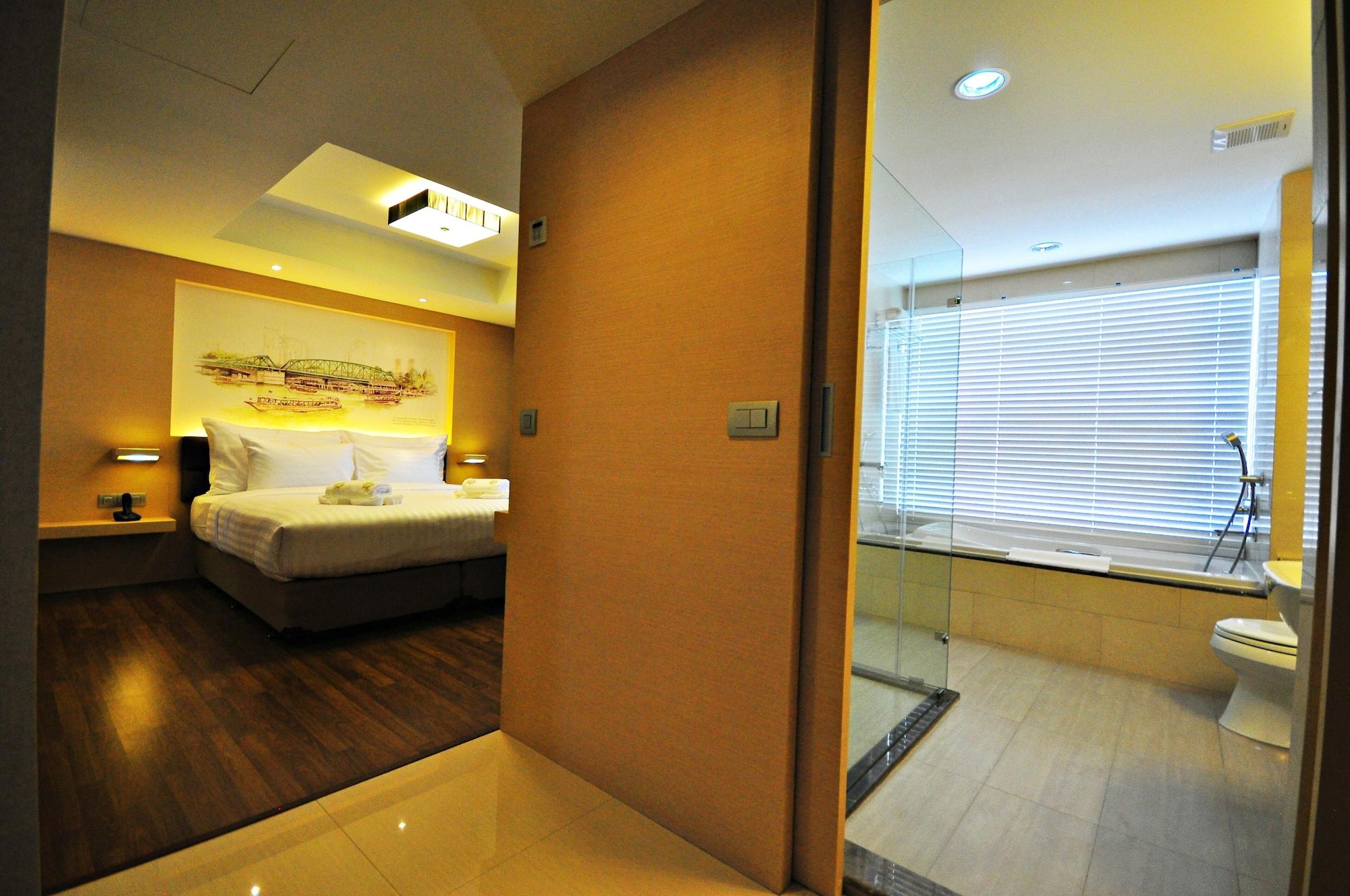 Parinda Hotel Bangkok Bagian luar foto