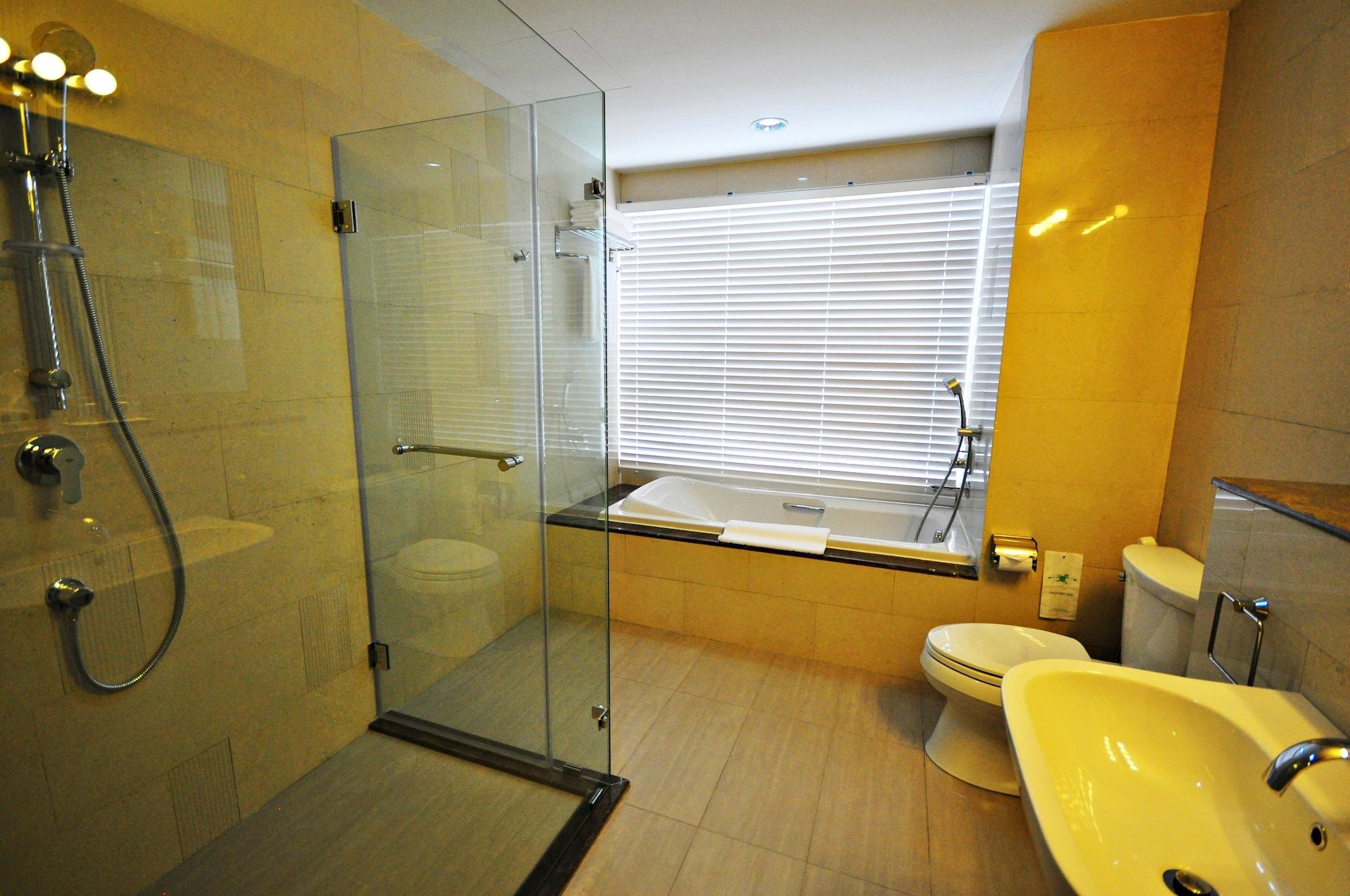 Parinda Hotel Bangkok Bagian luar foto