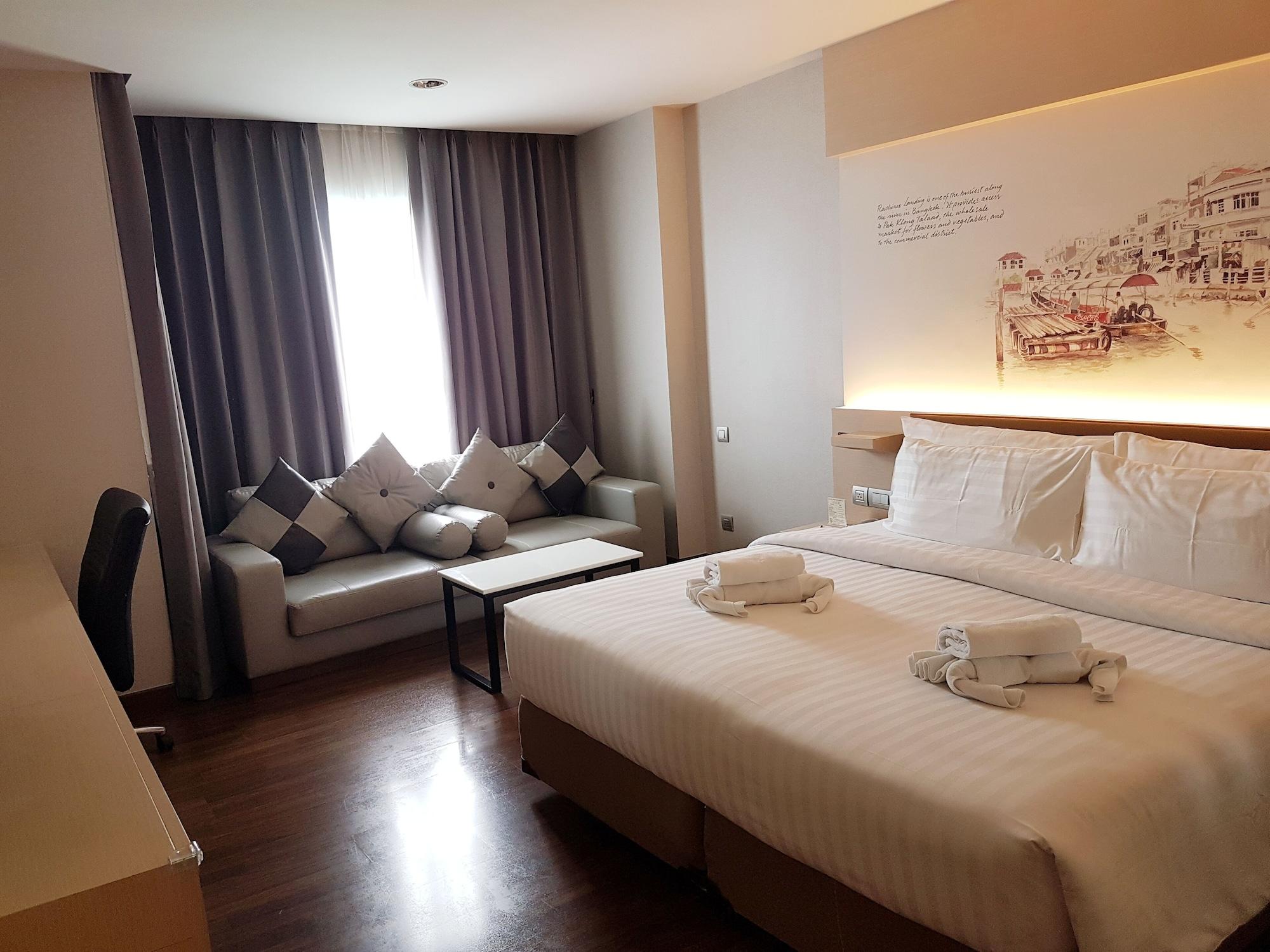 Parinda Hotel Bangkok Bagian luar foto