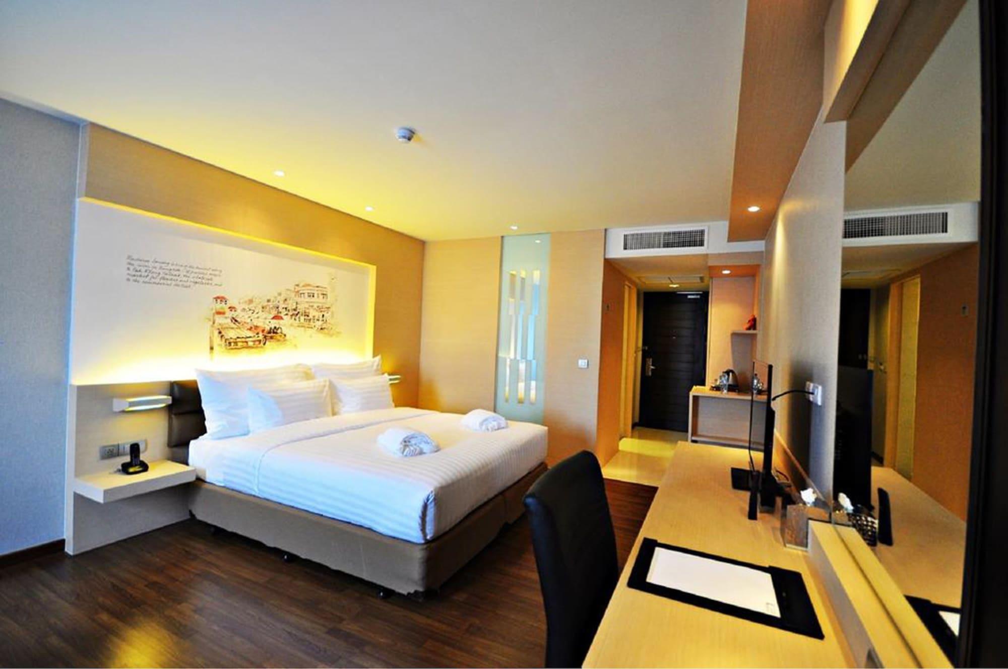 Parinda Hotel Bangkok Bagian luar foto
