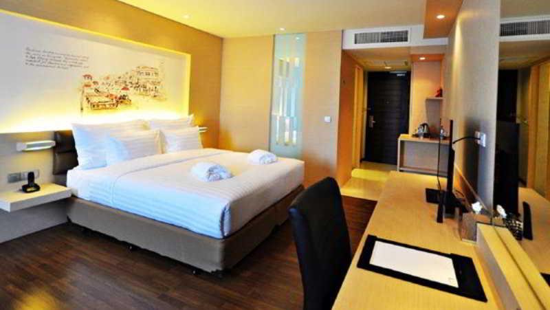 Parinda Hotel Bangkok Bagian luar foto