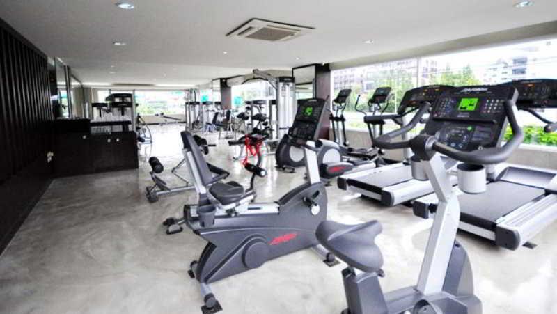 Parinda Hotel Bangkok Bagian luar foto
