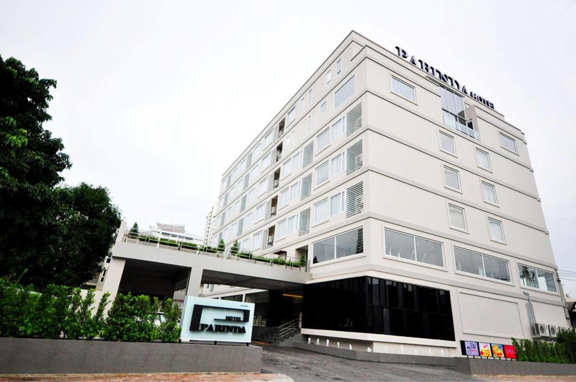 Parinda Hotel Bangkok Bagian luar foto