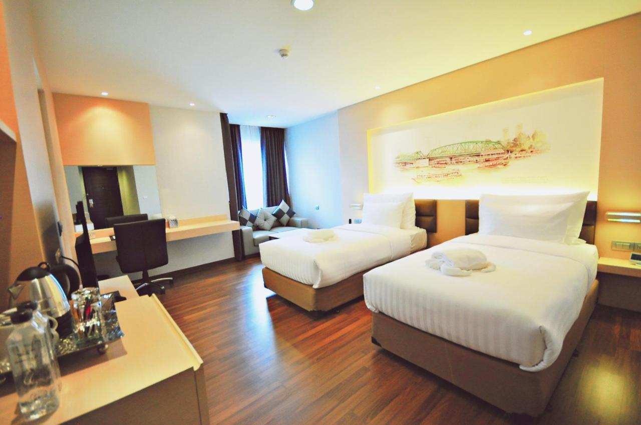 Parinda Hotel Bangkok Bagian luar foto